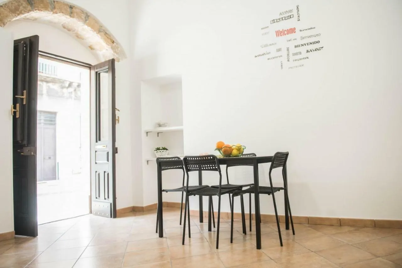 Fondaco Guest House Avola 0*,